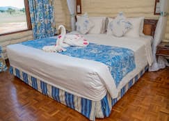 Salt Lick Safari Lodge in Taita Hills, Kenya, photo 7